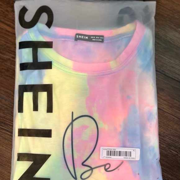 Sleep shirt or over-sized tee!  Size XL (12). New in package. Tie dye look! - Picture 8 of 8